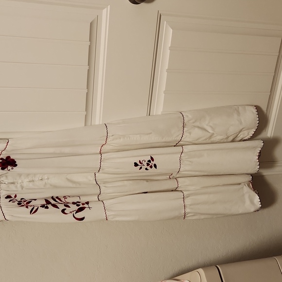 Maxi dress hand embroidered - Picture 6 of 7